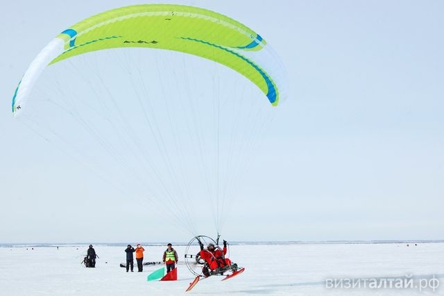 соревнования сверхлегкой авиации на фестивале ледок_зов ветра.jpg