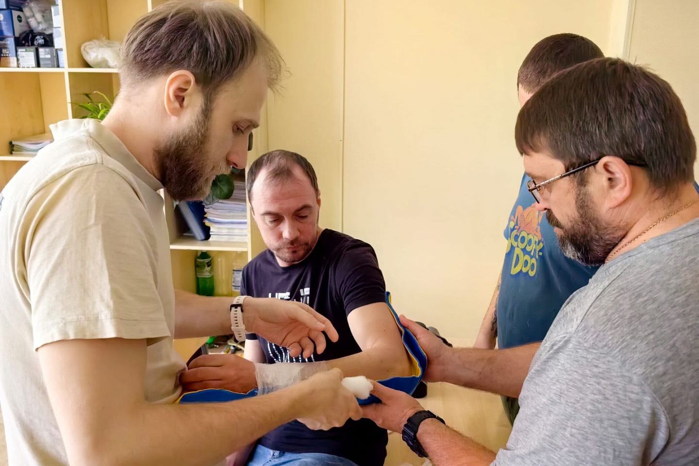 курсы оказания скорой помощи - часть программы переподготовки инструкторов-проводников в АлтГУ_asu.ru.jpg курсы оказания скорой помощи - часть программы переподготовки инструкторов-проводников в АлтГУ_asu.ru.jpg