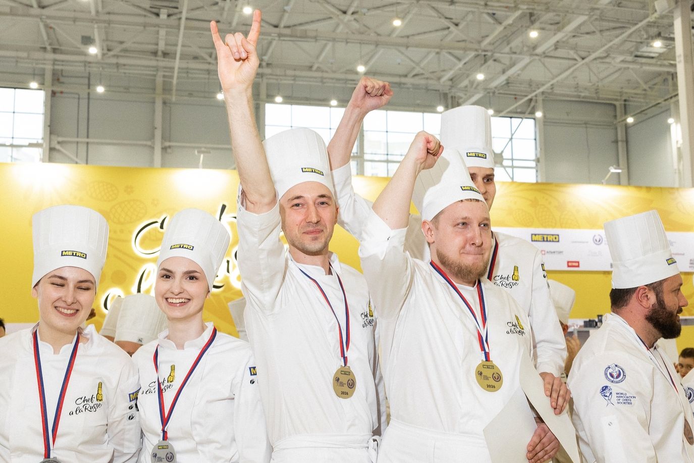 команда из Барнаула - полуфиналисты чемпионата Шеф а ля рюс_chefalarusseru.jpg команда из Барнаула - полуфиналисты чемпионата Шеф а ля рюс_chefalarusseru.jpg