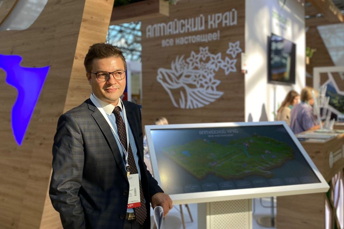 Сергей Попович на выставке ОТДЫХ Leisure 2023_Анна Доронина.jpg Сергей Попович на выставке ОТДЫХ Leisure 2023_Анна Доронина.jpg