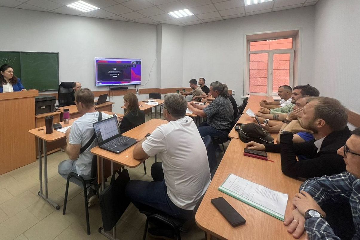 слушатели первого потока переподготовки инструкторов-проводников в АлтГУ_asu.ru.jpg слушатели первого потока переподготовки инструкторов-проводников в АлтГУ_asu.ru.jpg