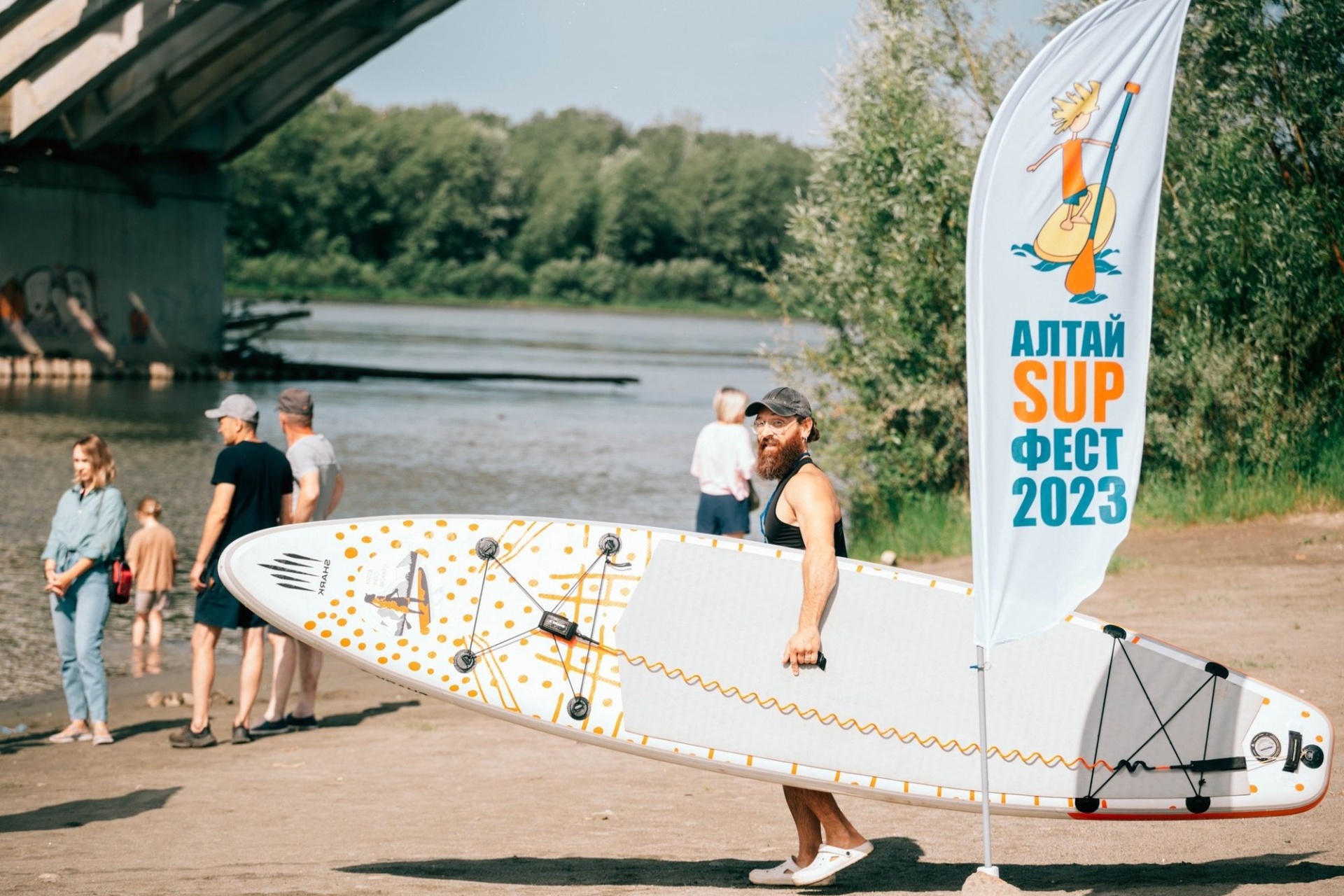 Иван Карташов на бийском фестивале Алтай SUP ФЕСТ_Алтай SURF Станция.jpg Иван Карташов на бийском фестивале Алтай SUP ФЕСТ_Алтай SURF Станция.jpg