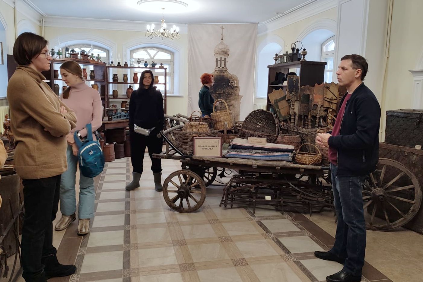 экскурсия Павла Коваленко по Архиерейскому подворью_Музей алтайской духовной миссии_Бийск.jpg экскурсия Павла Коваленко по Архиерейскому подворью_Музей алтайской духовной миссии_Бийск.jpg