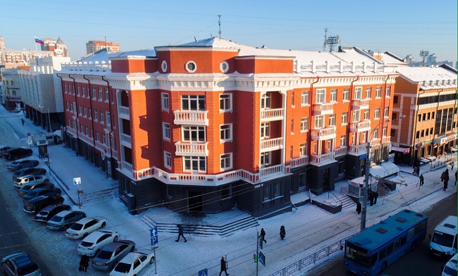 25 января гостиница «Алтай» вновь примет постояльцев после реконструкции. Преобразования заняли почти год